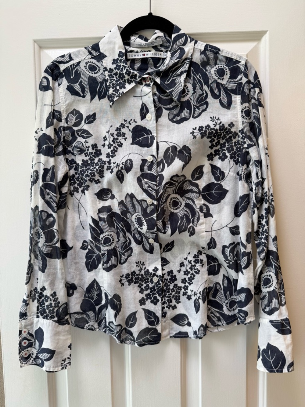 Never worn Vintage Tommy Hilfiger White Button-Down Shirt with Navy Floral Print